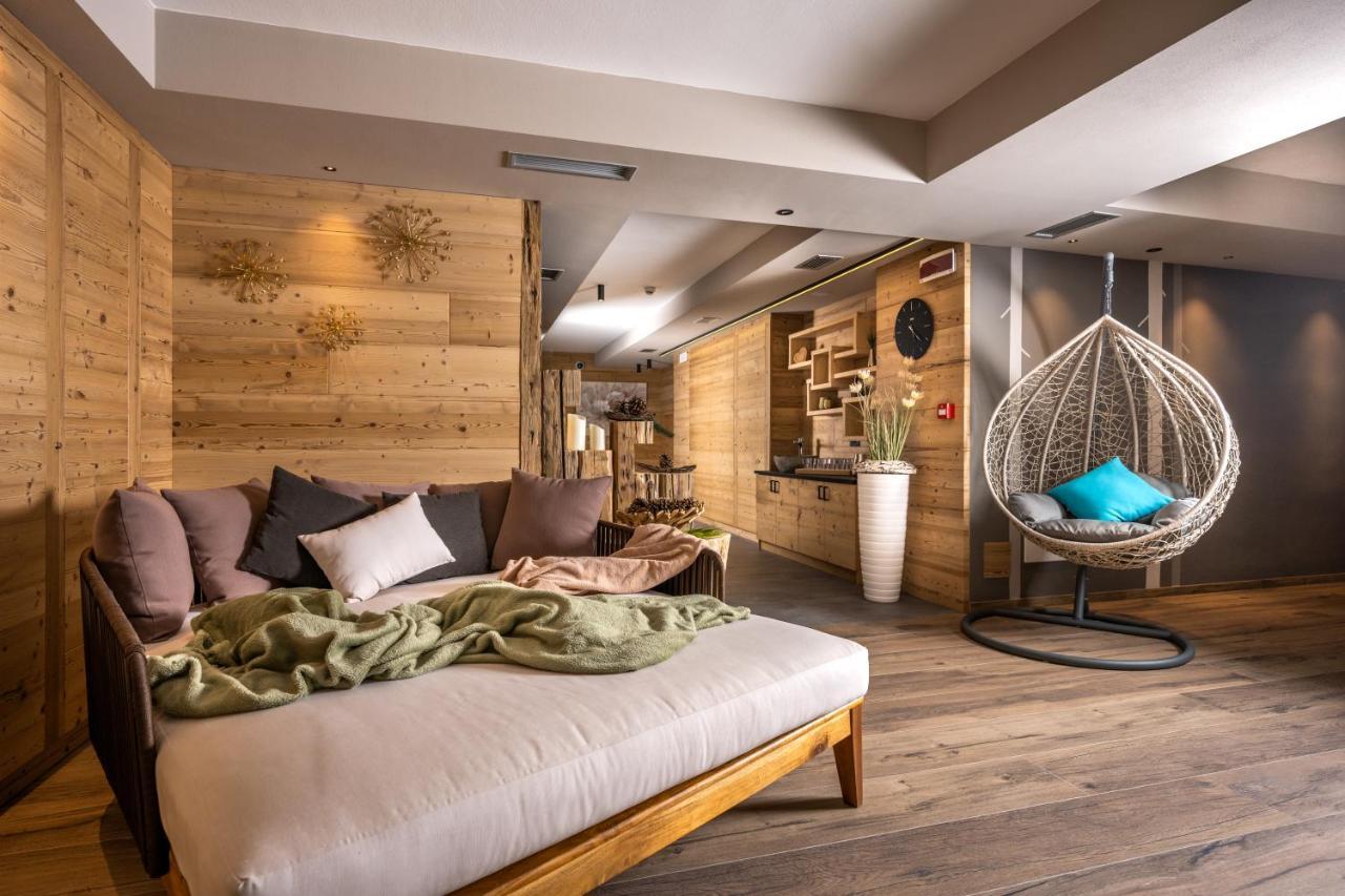 Cesa Edelweiss Living & Spa Campitello di Fassa Bagian luar foto