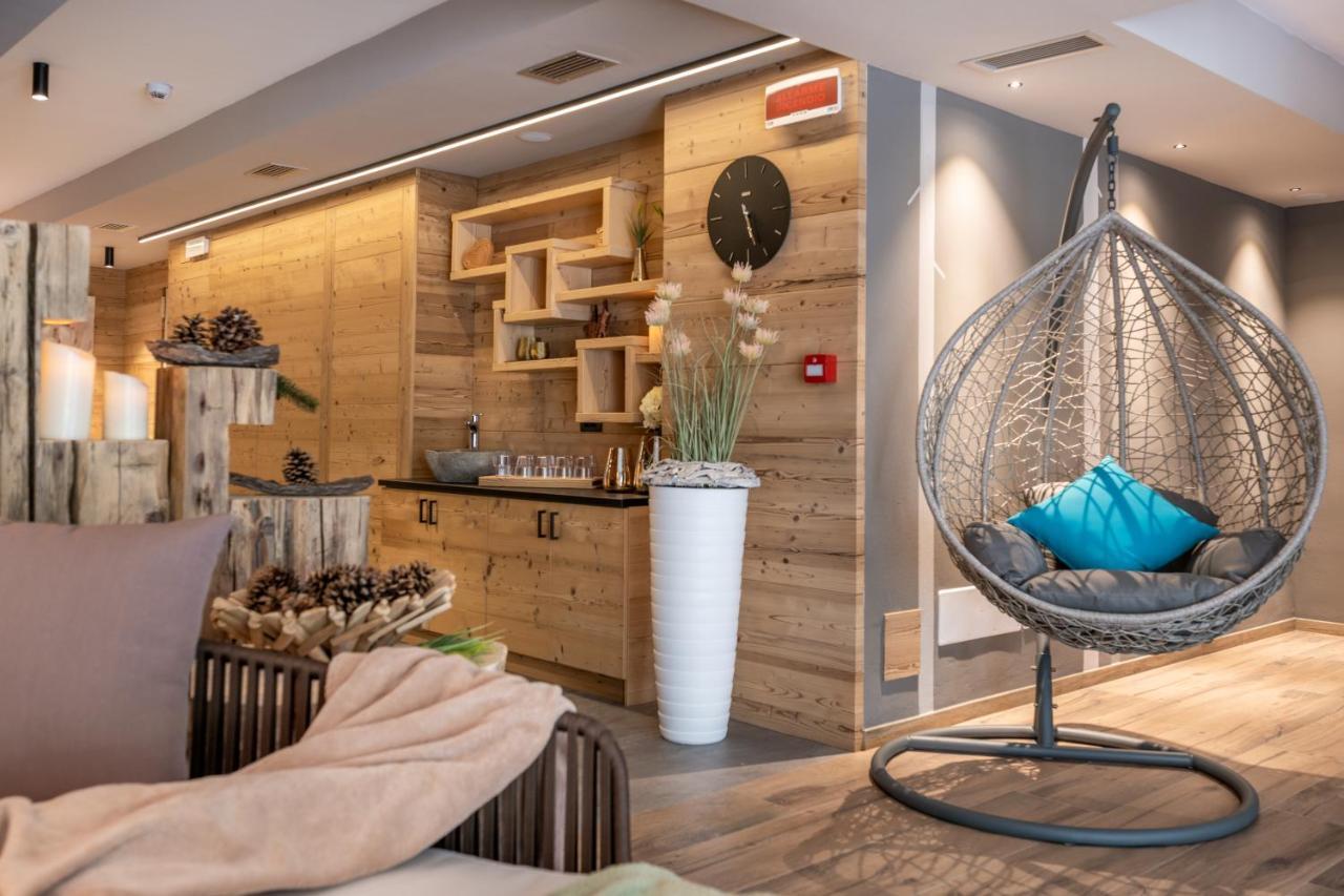 Cesa Edelweiss Living & Spa Campitello di Fassa Bagian luar foto