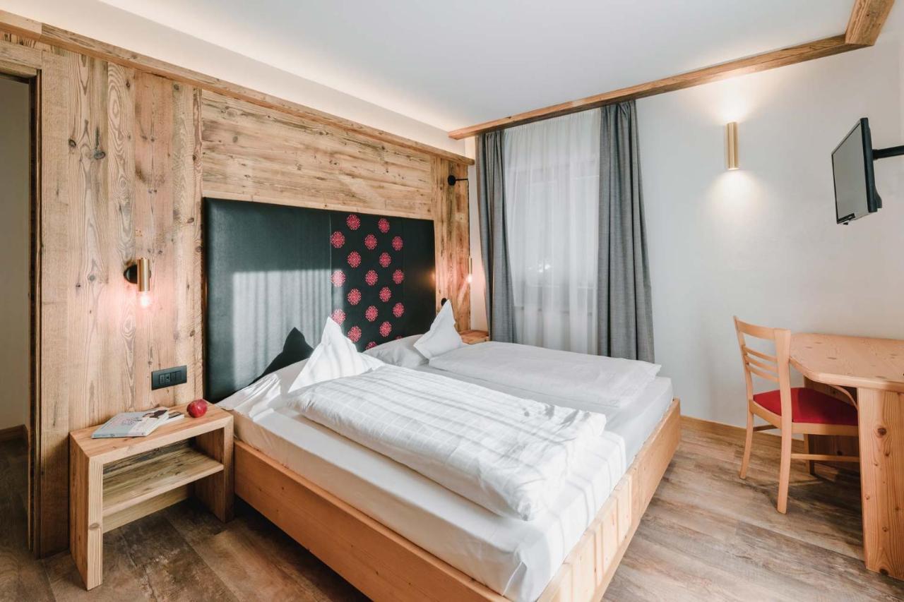 Cesa Edelweiss Living & Spa Campitello di Fassa Bagian luar foto