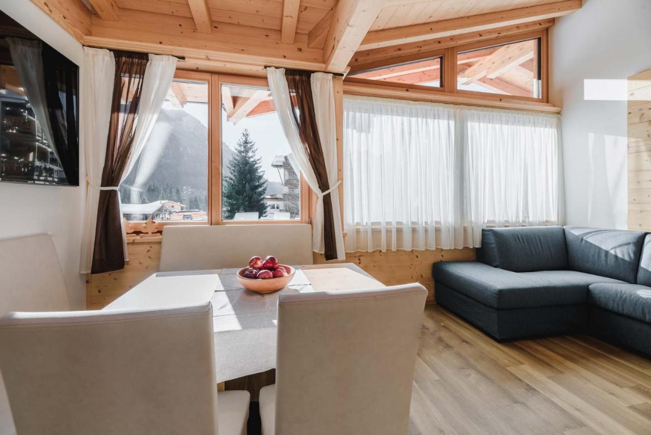 Cesa Edelweiss Living & Spa Campitello di Fassa Bagian luar foto