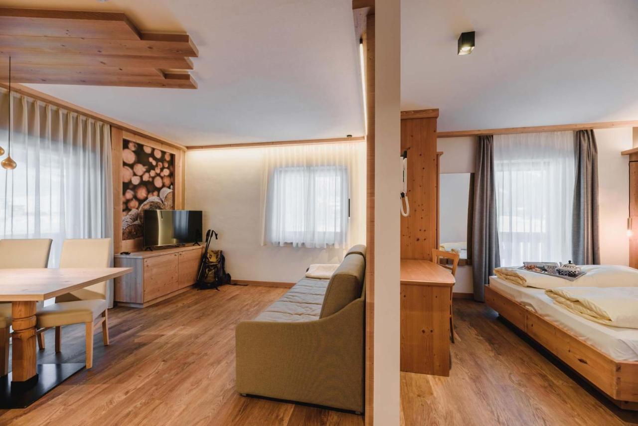 Cesa Edelweiss Living & Spa Campitello di Fassa Bagian luar foto