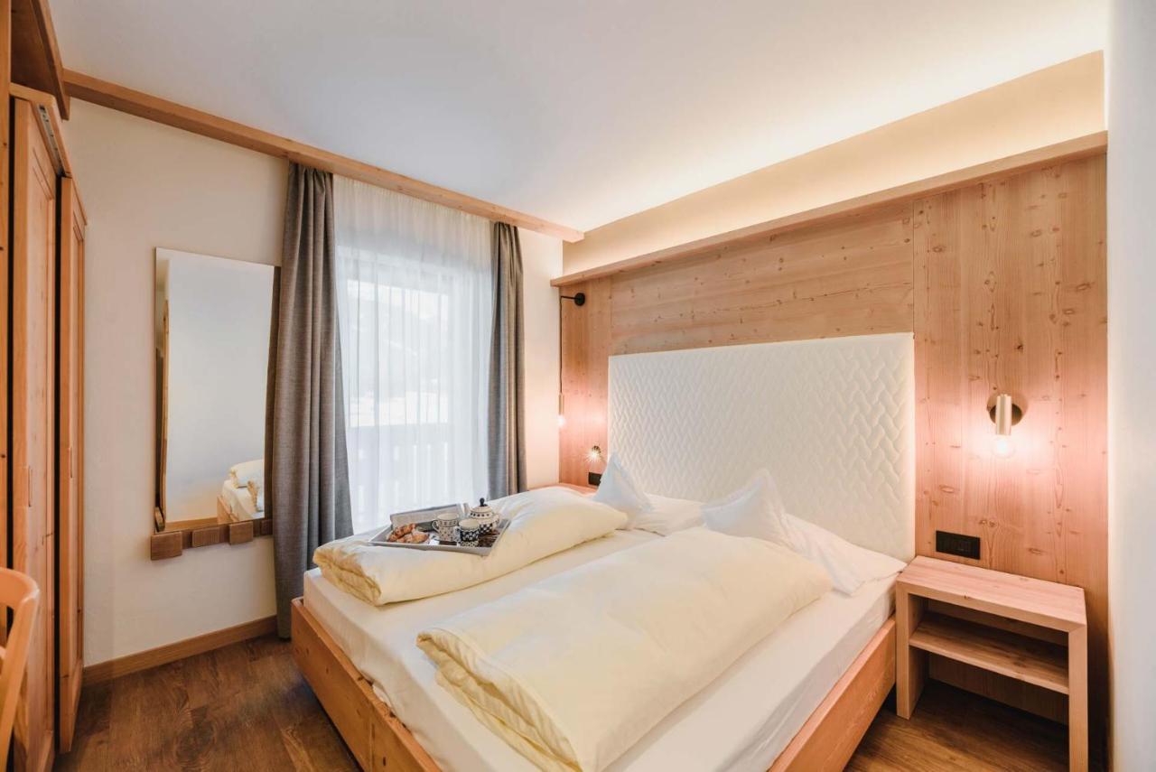 Cesa Edelweiss Living & Spa Campitello di Fassa Bagian luar foto